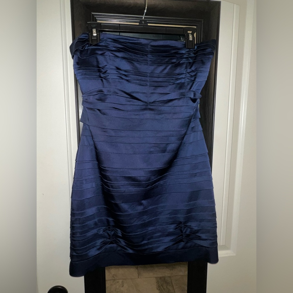 Strapless BCBG MaxAzria mini cocktail dress. Size 12.